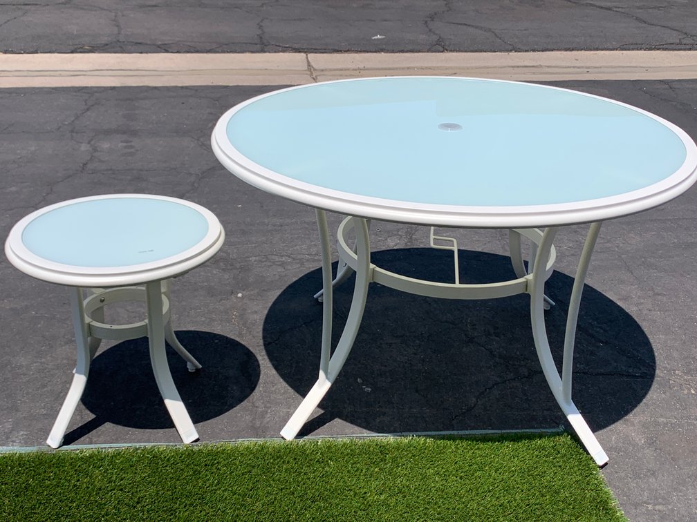 Outdoor Patio Aluminum Round Glass Top tables - Dining table and side table NEW 