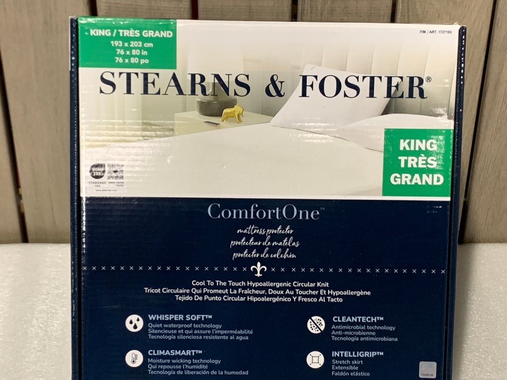 Stearns & Foster Comfort one KING Mattress protector NEW 