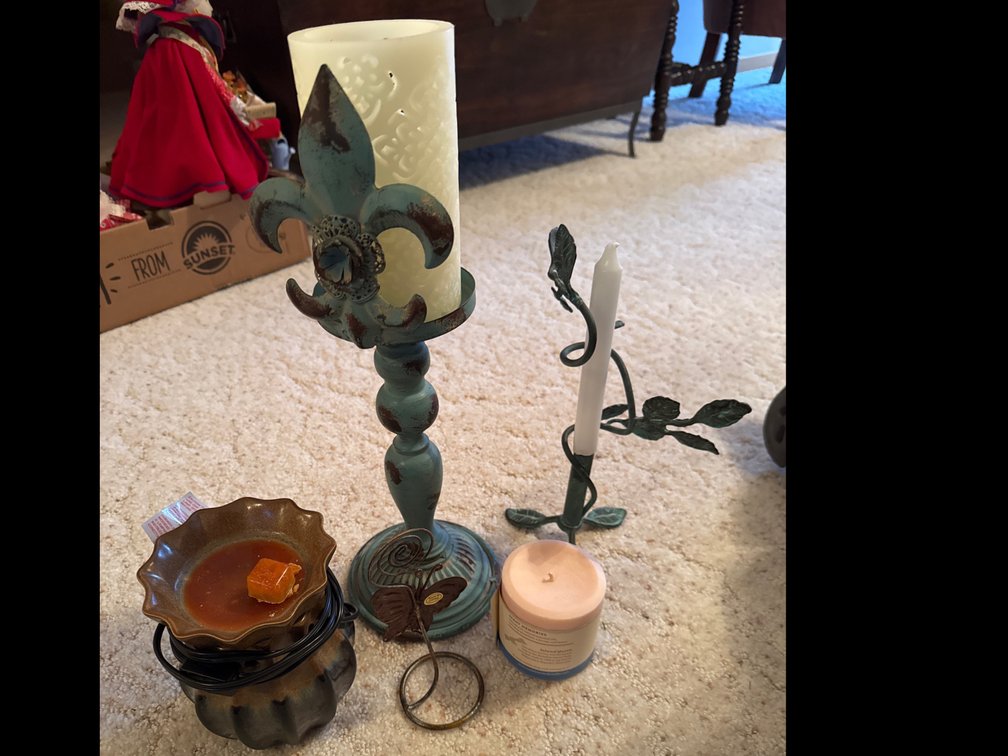 Candles and Holders,Scentsy Pot