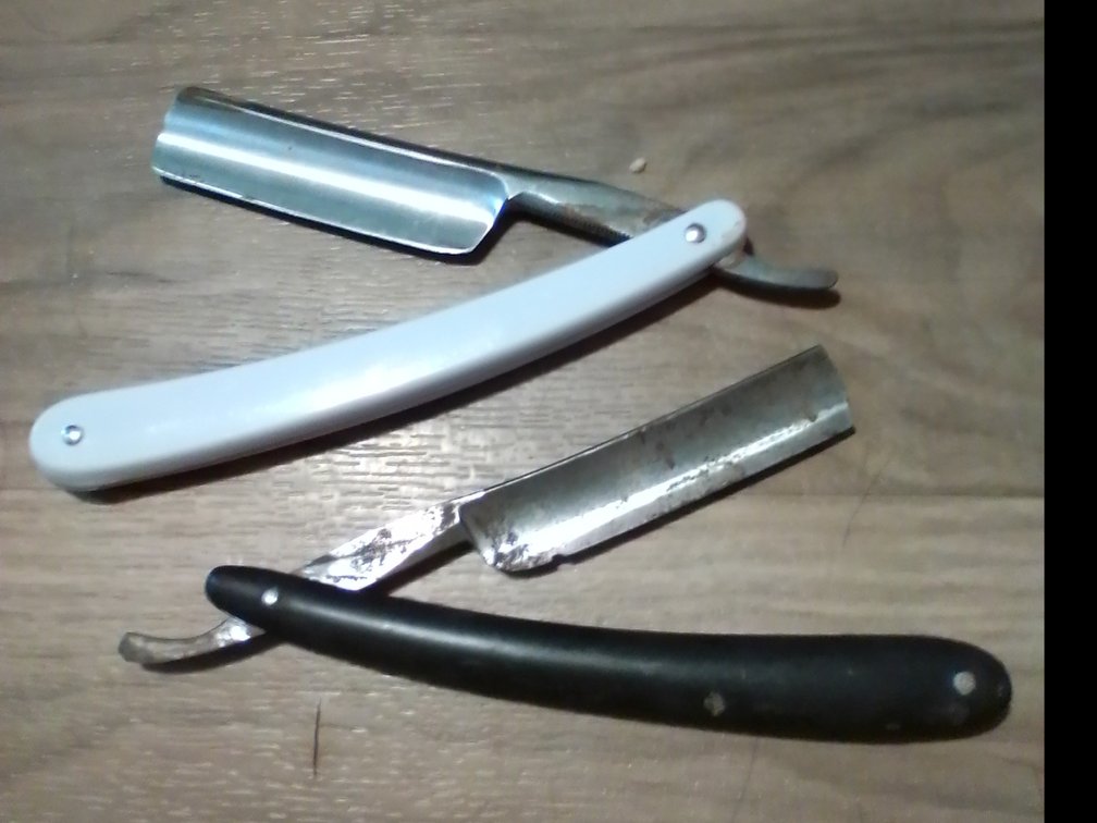 Old time straight razors