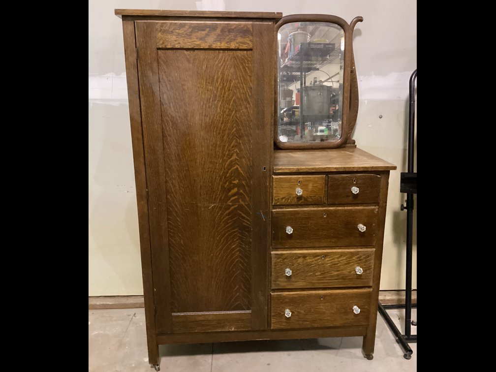 Armoire