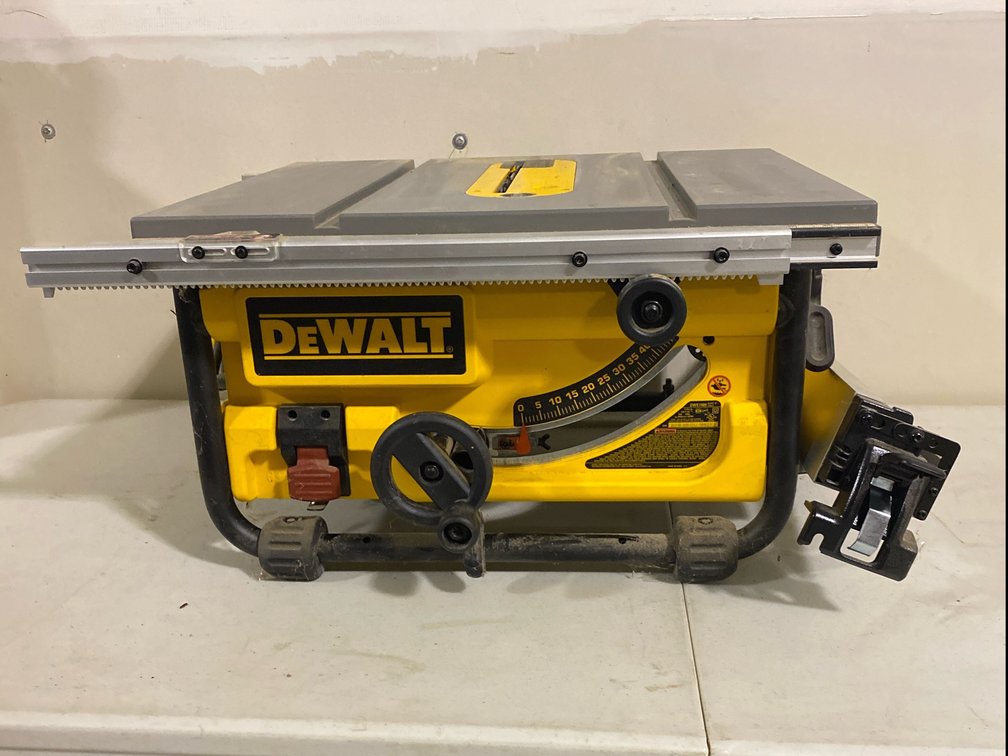 DEWALT 10-inch compact job site table saw
