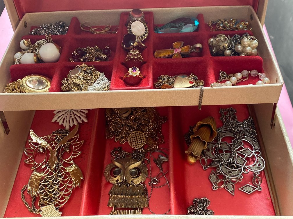 Jewelry Box with Contents