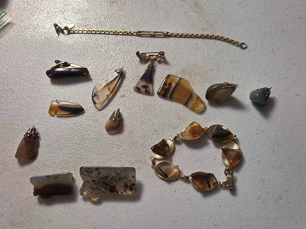 Agate Jewelry Pieces, Cuttouts and rock pendants