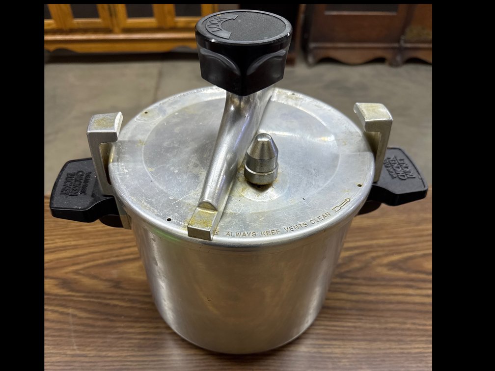 Wear-Ever Chicken Bucket Pressure Cooker