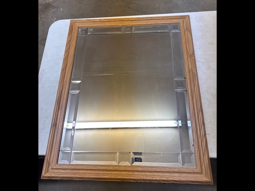 Beveled Edge Detail Mirror