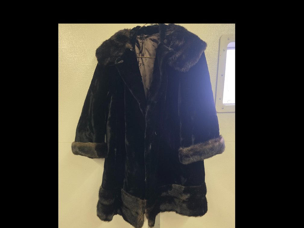 Tocci Luxury Faux Fur Coat
