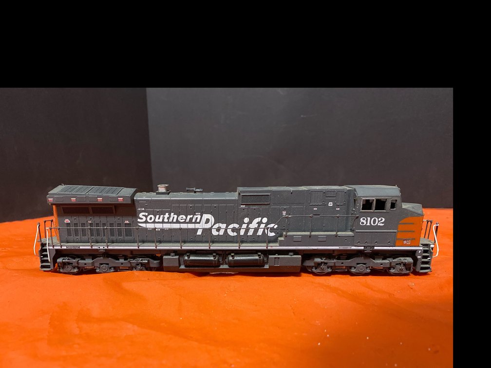 Southern Pacific HO Model Engine #8102