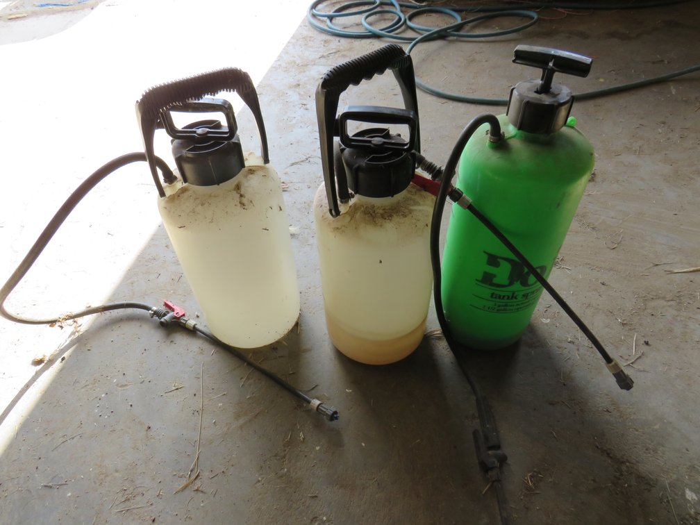 (3) 3-Gallon Plastic Weed Sprayers