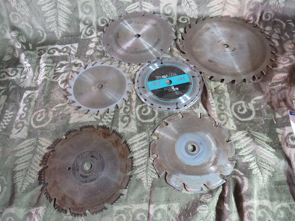 Assorted Circular Saw Blades