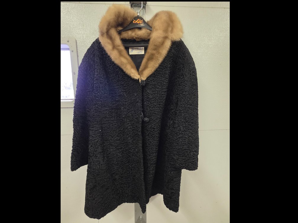 Hoenck's Astrachan Persian Lamb Fur