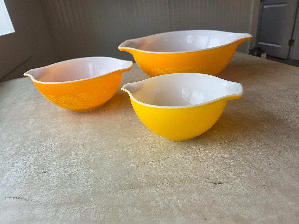 Pyrex Mixing Bowls