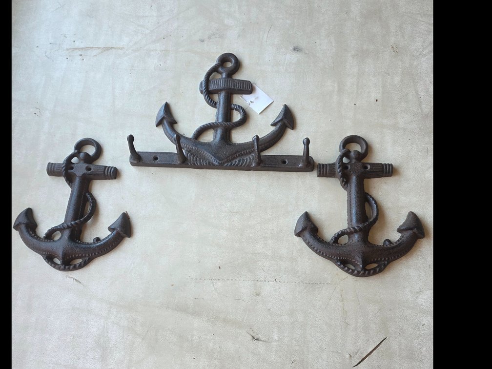 Anchor Wall Hooks and Decor