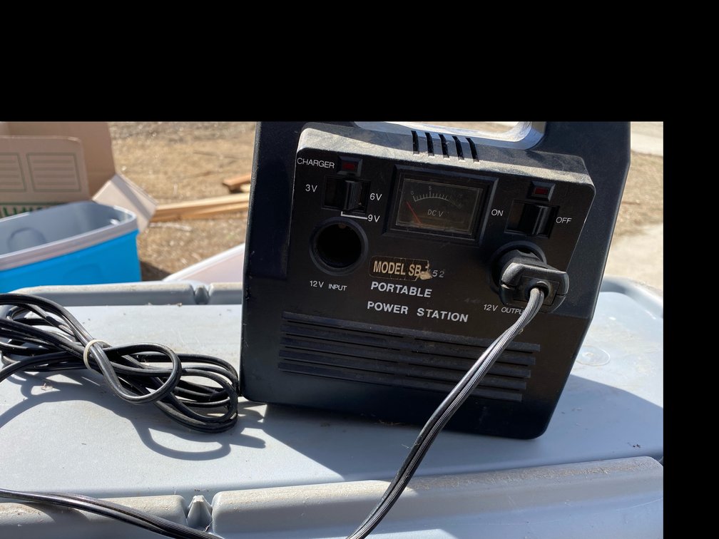 Model SB52 Portable Power Station