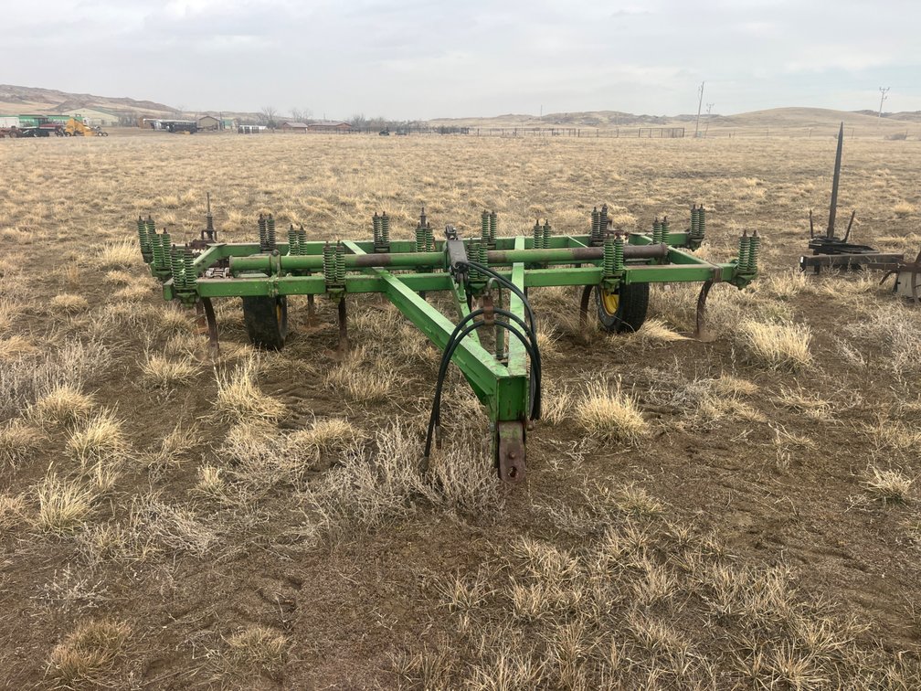 John Deere 16Ft Cultivator/Tool Bar