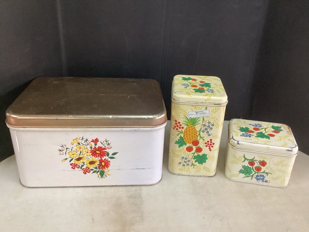 Metal Canisters