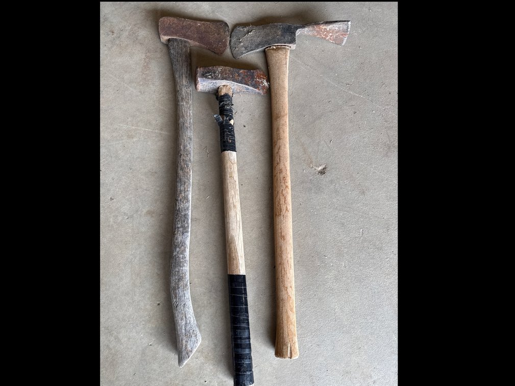Axes and Splitting Maul