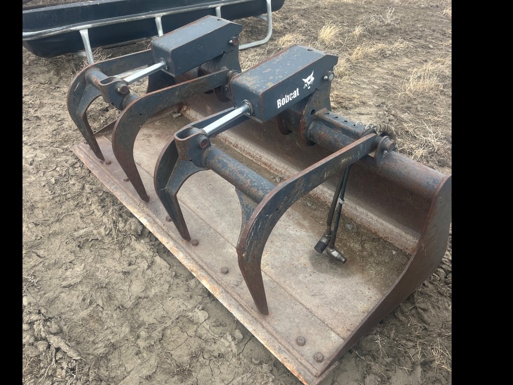 6 FT Bobcat Grapple Fork Bucket