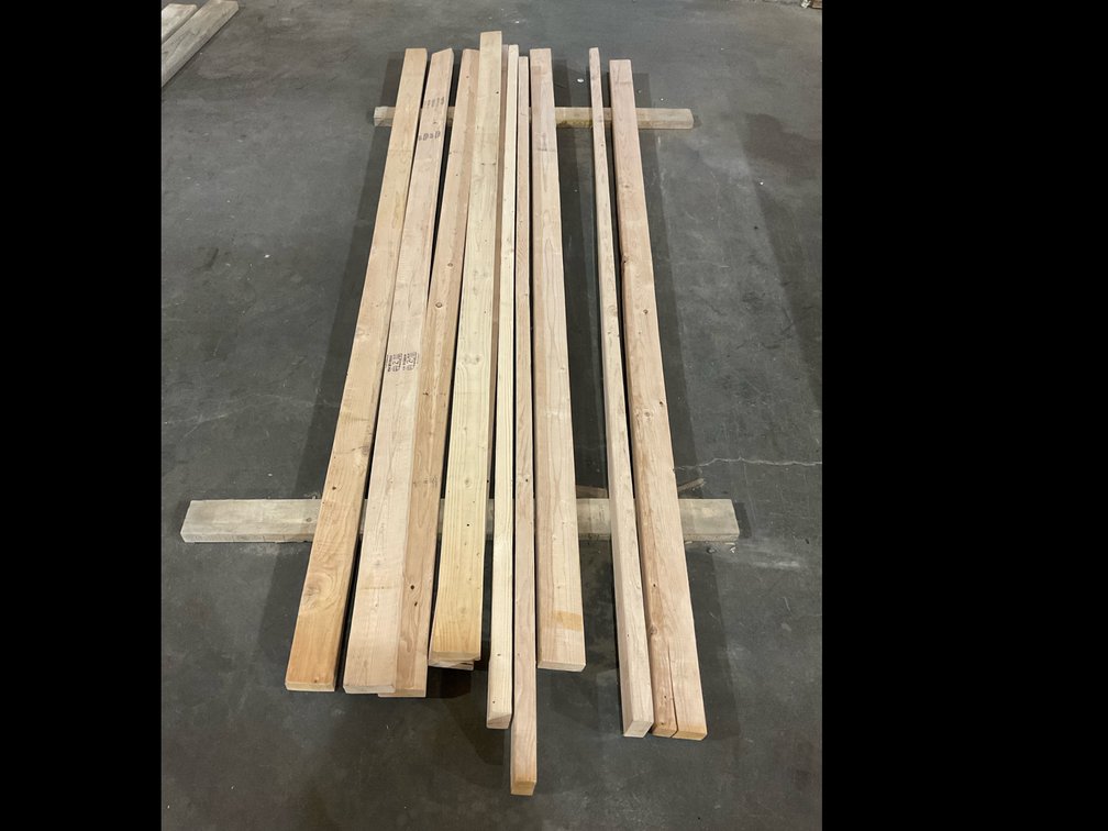 (10) 2 x 4 Studs