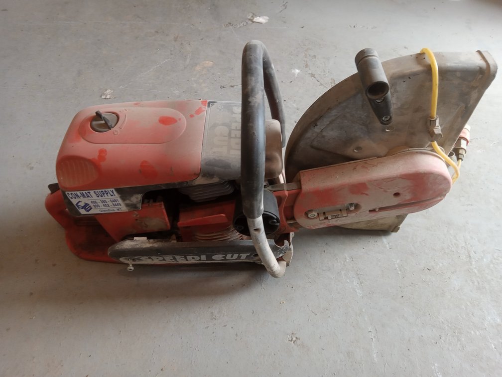 L14" Speedi Cut SC 7312Gas Powered Concrete Saw