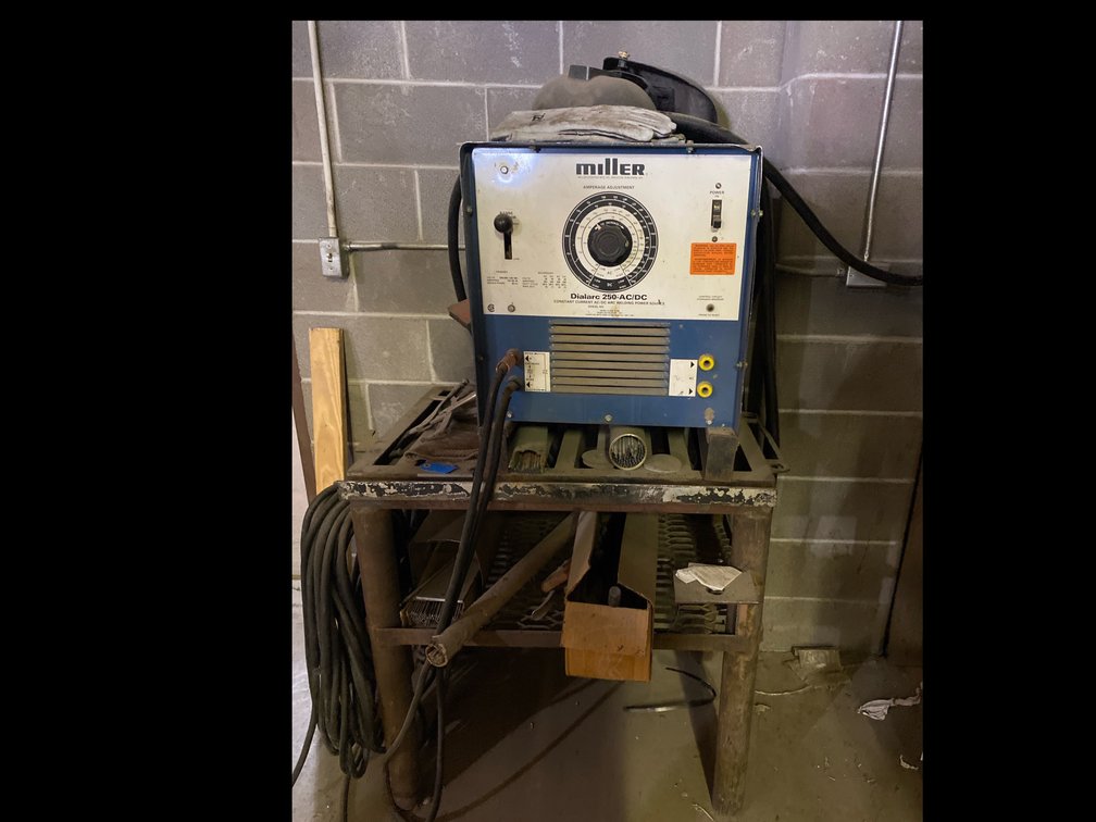 Miller DialArc 250 AC/DC Welder with Accessories