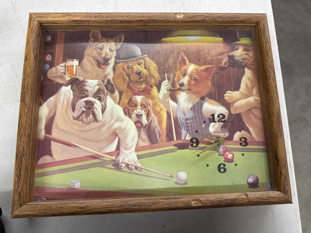 Dogs Playing Poker Clock