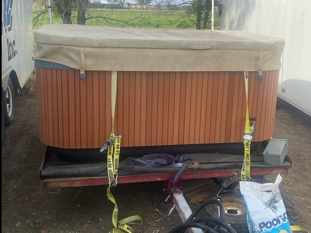 Trailer Mounted Jacuzzi Hot Tub