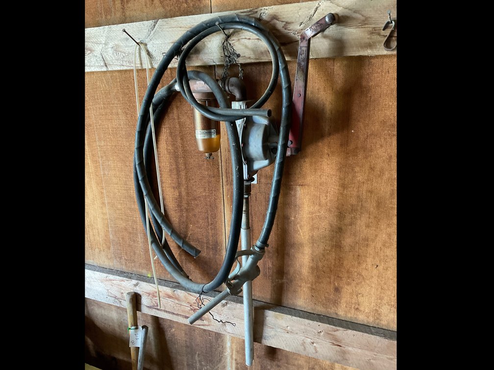 Manual Fuel Pump W/ Hose & Nozzle