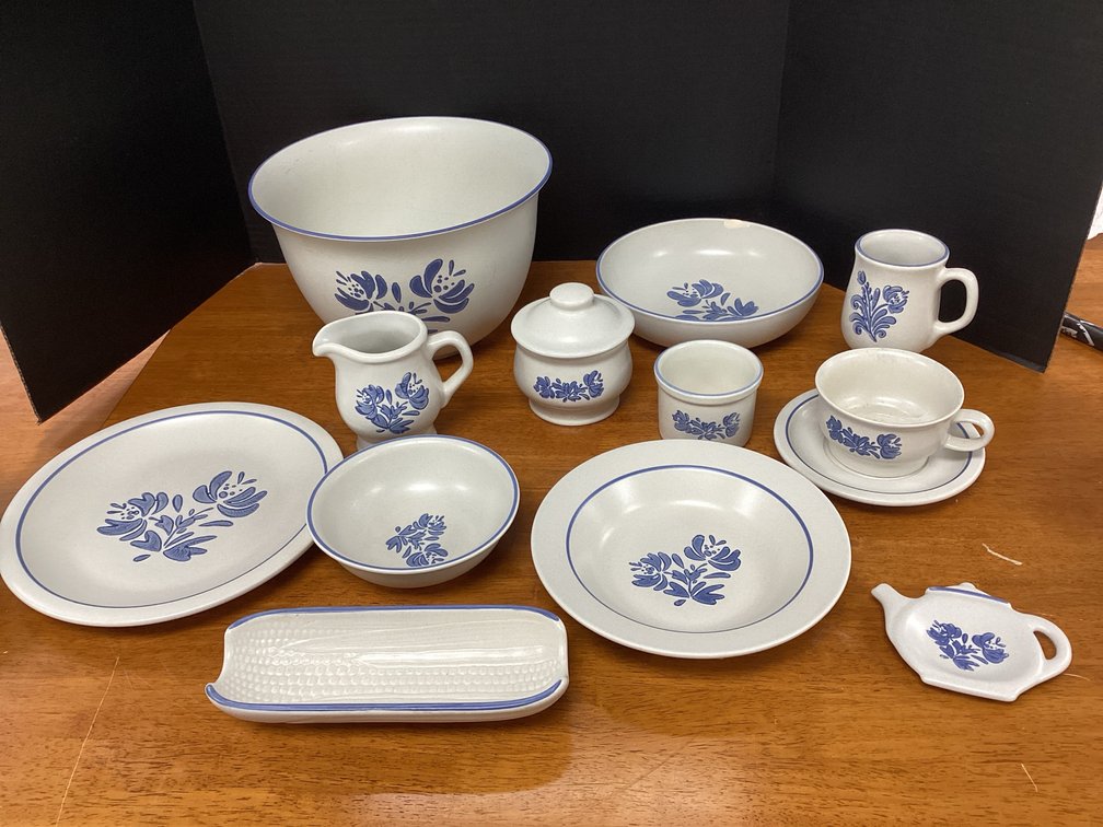 Pealtzgraff Dish Set