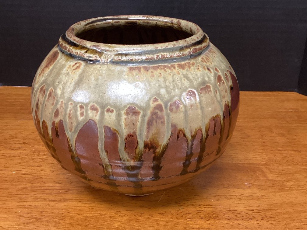 Calgary Pottery 85 Flower Pot