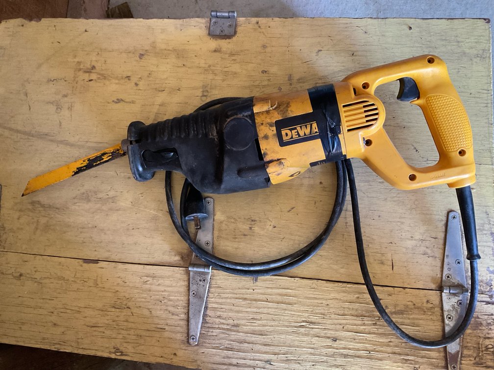 Dewalt 1-1/8” Stroke Reciprocating Saw