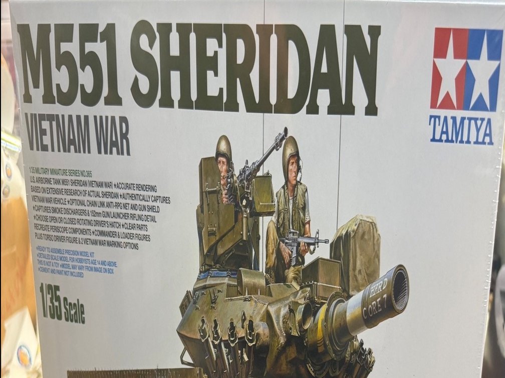 Prairie Unique M551 Sheridan Tank Model