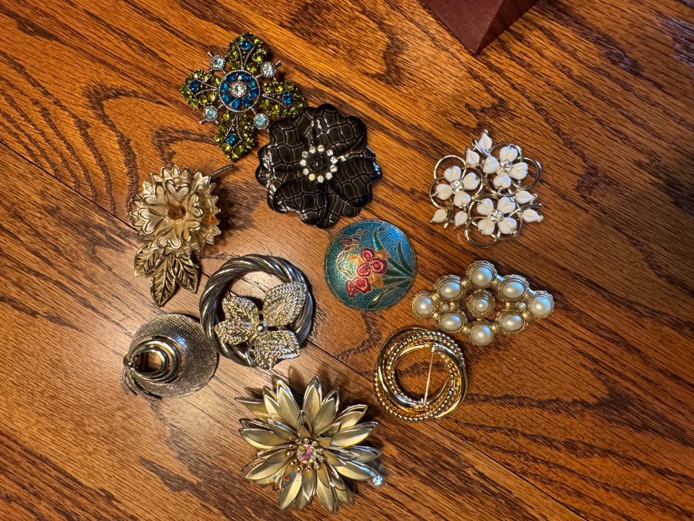 Vintage Costume Jewelry