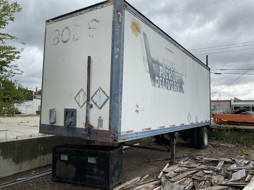28’ 1981 Evans Dry Van Trailer & Contents