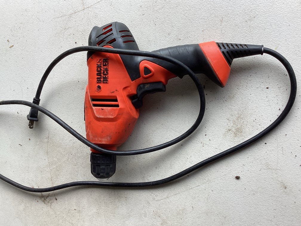 Black & Decker DR202 10mm Electric Drill