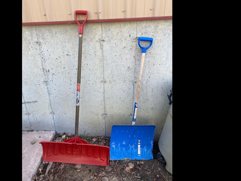 Snow Shovel Lot of 2