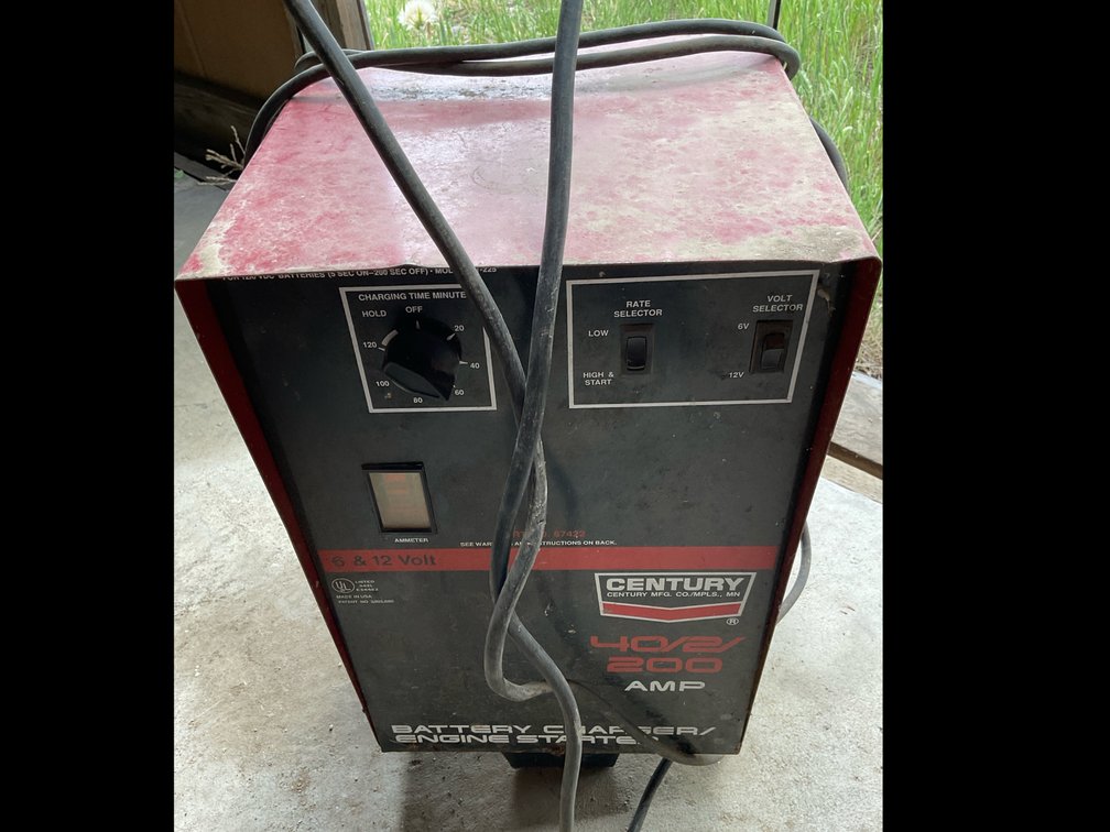 Century 40/2/200 Amp Battery Charger/Booster