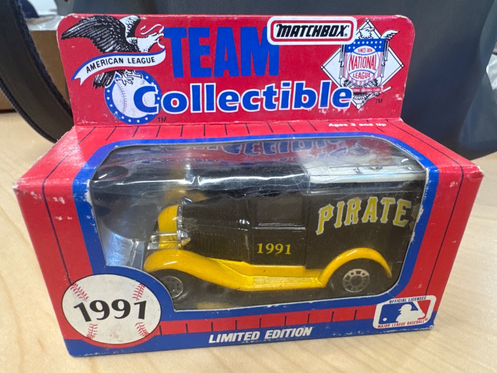Matchbox Car 1991 Team Collectible Pirates
