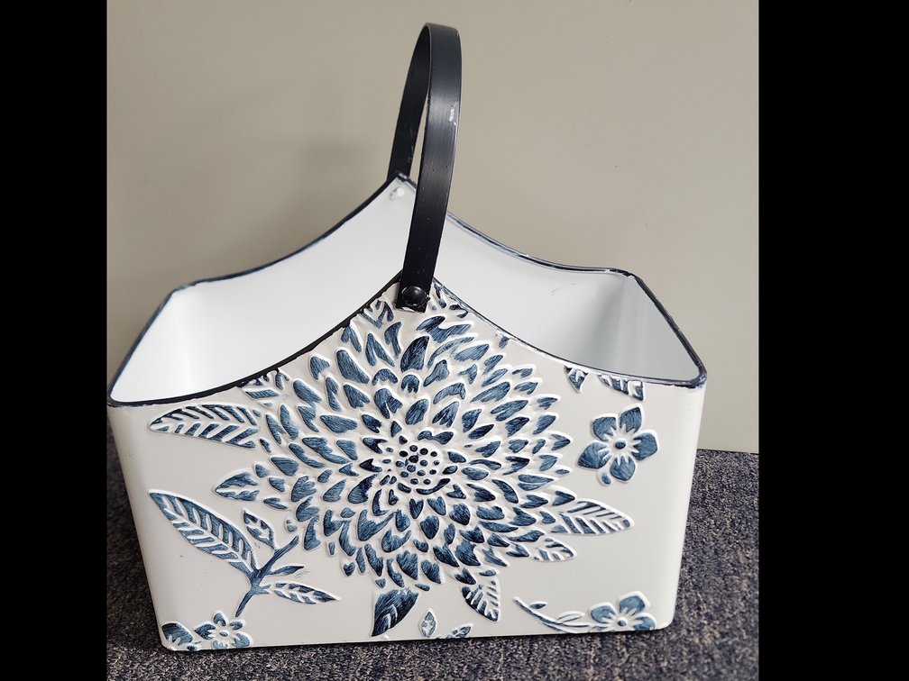 Creative Corner Prairie Pickins Metal Basket