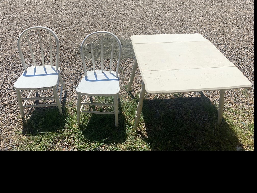 Drop Leaf Table with 2 Chairs