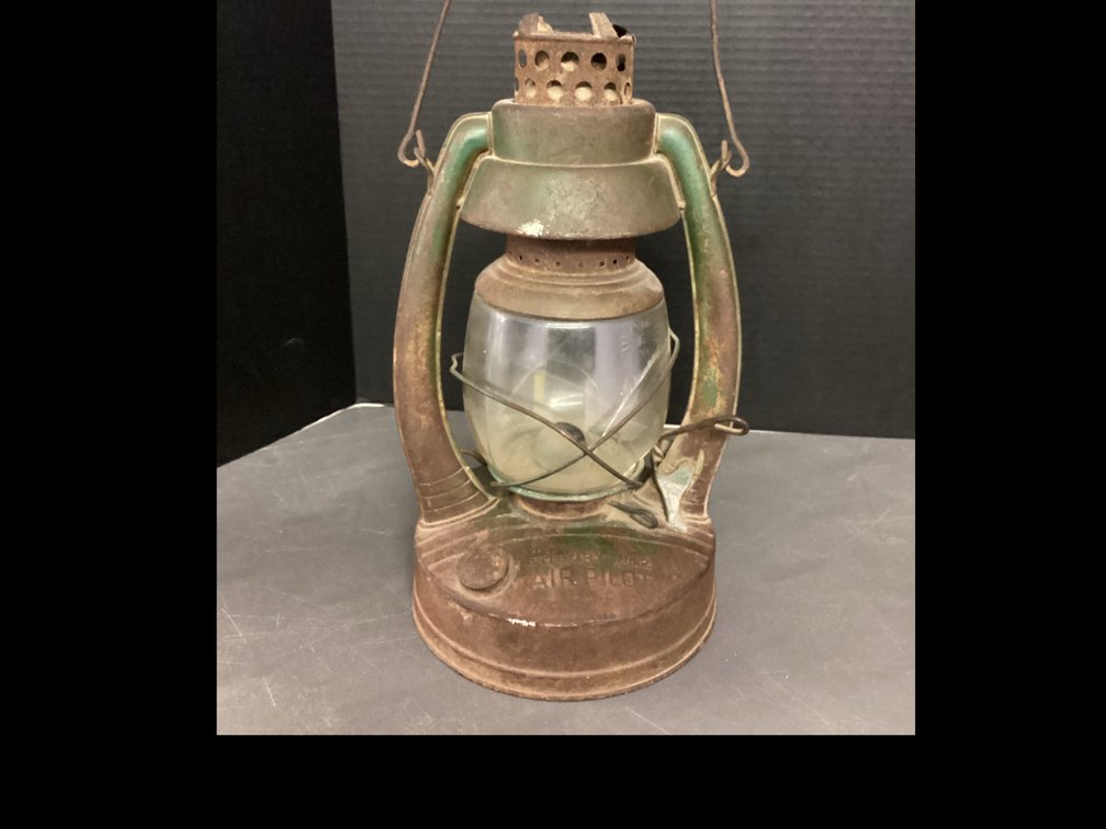 Antique Embury No 2 Air Pilot kerosene Lantern