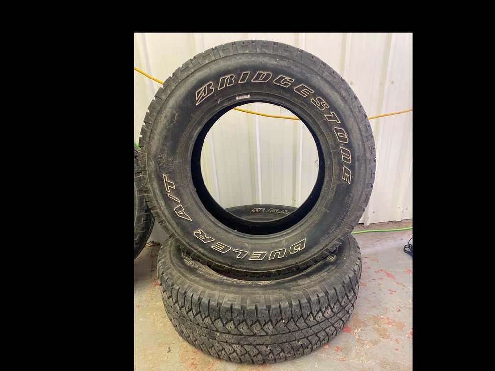 Bridgestone Dueler A/T P265/65R18 M+S Tires Lot of 3
