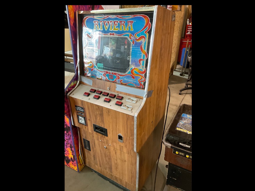1984 Merit Riviera Poker Machine