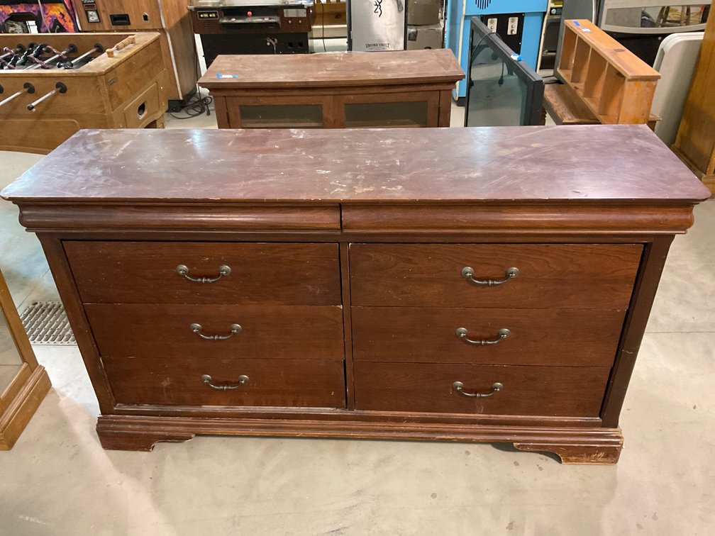 8 Drawer Wood Dresser 65x18x36”