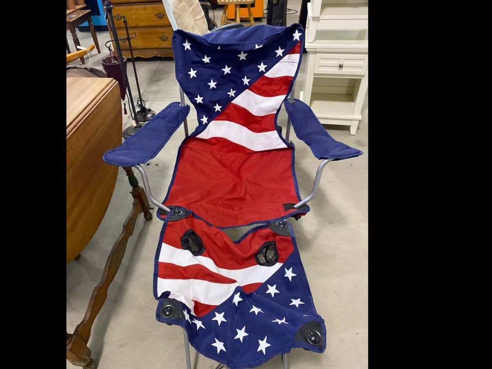 Folding Camping Chair with Matching Folding Side Table