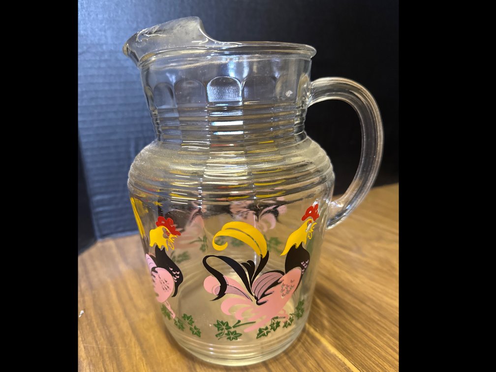 Hazel-Atlas W/ Retro Rooster glass pitcher