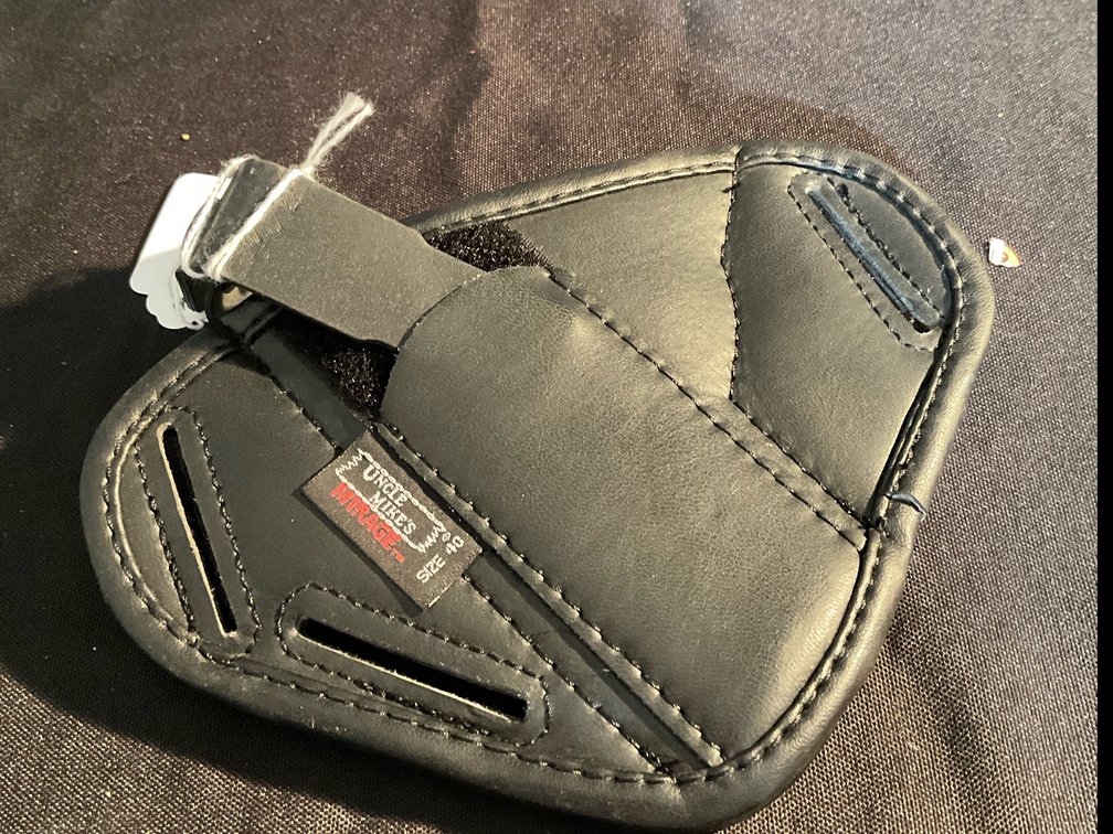 Uncle Mike’s Mirage Leather Belt Holster Size 40