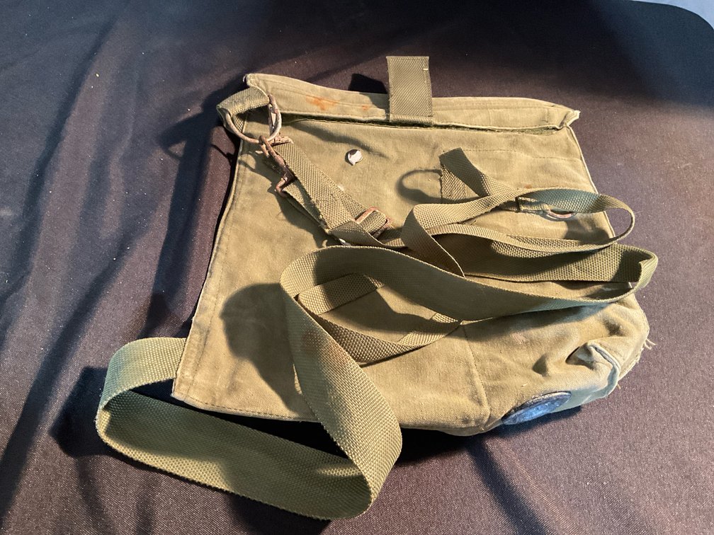 Unknown Era GI Gas Mask Bag