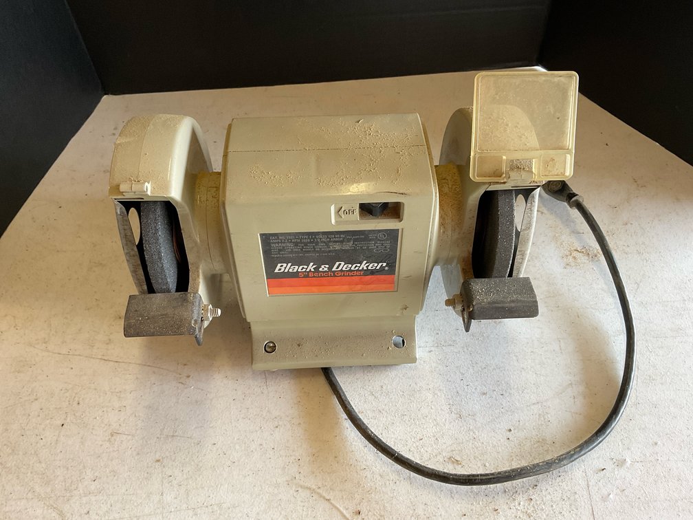 Black & Decker 5” Bench Grinder