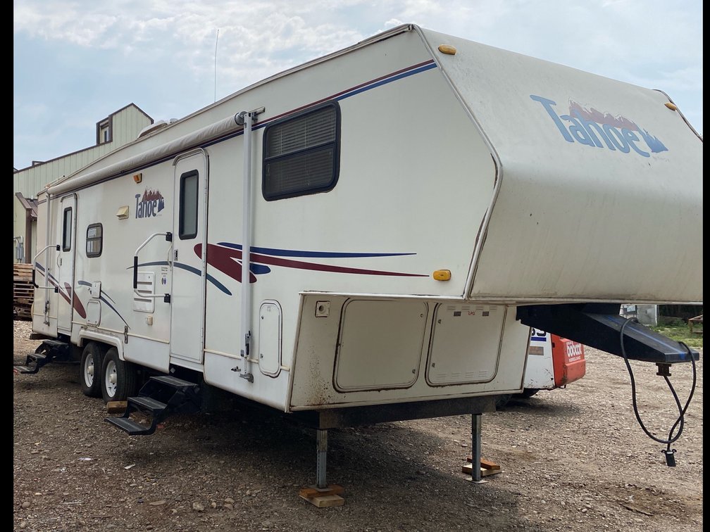 2001 Thor California Trailer